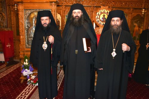 Tundere în monahism la Mănăstirea Vasiova Poza 115520