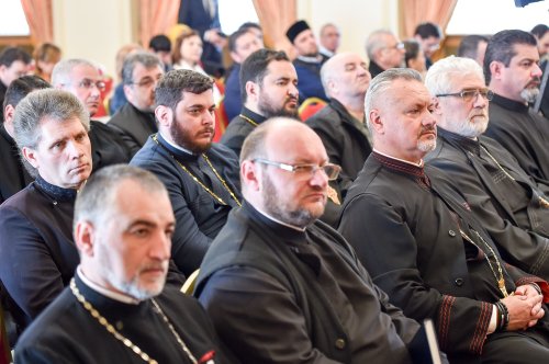 Întrunirea membrilor CAR a Arhiepiscopiei Bucureștilor Poza 115428