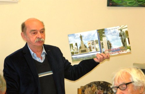 Albumul „Monumentele Eminescu”, lansat la Bocșa, județul Caraș-Severin Poza 115141