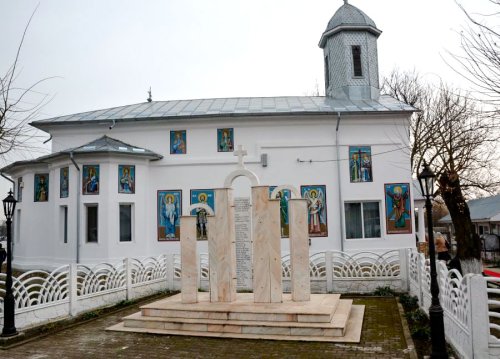 Biserica din Stăvaru de Olt, resfinţită Poza 115152