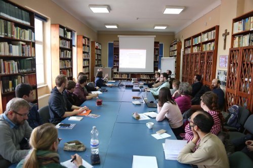 Conferință la Sibiu despre religia în România comunistă Poza 114930