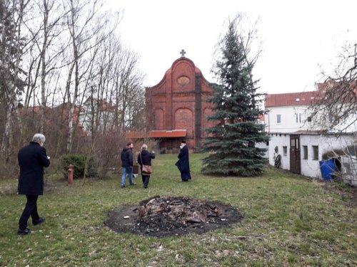 Un nou locaș de rugăciune pentru românii din Germania Poza 114151