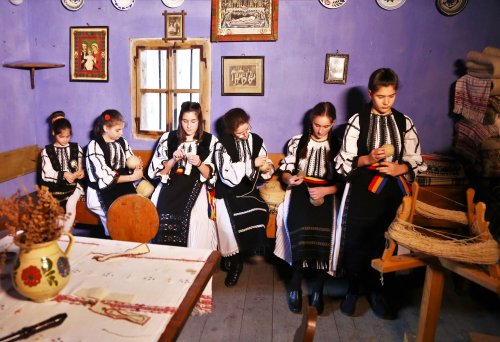 Șezătoare în Muzeul „ASTRA” pentru copiii din Parohia Sibiu-Cibin II Poza 114117