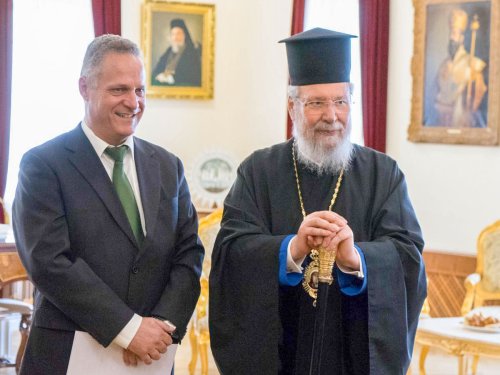 Biserica Ortodoxă din Cipru va construi cămine pentru studenţii nevoiaşi Poza 113987