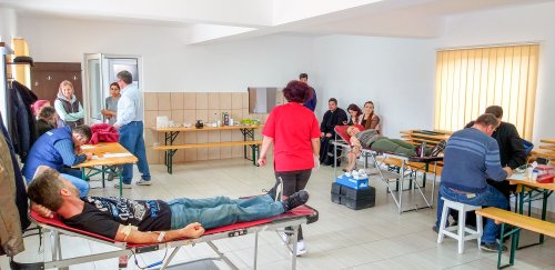 Campanie de donare de sânge în localitatea Gârbovi din Ialomița Poza 113974