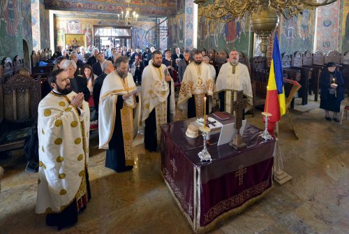 Slujbă de pomenire pentru martirii români din Balcani Poza 113907