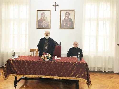 Conferința Părintelui Arhiepiscop Timotei la Catedrala Veche Arad Poza 113414