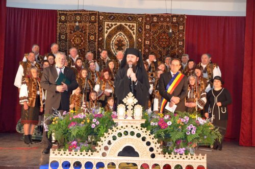 Corala „Universitas”, câştigătoare a Festivalului-concurs naţional de muzică corală religioasă ortodoxă „Buna Vestire” Poza 113290