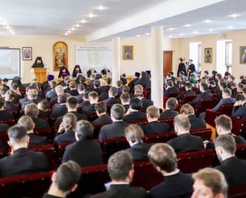 Doctoranzi teologi clujeni la Conferința teologică internațională de la Kiev, Ucraina Poza 113341