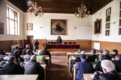 Ședința Casei de Ajutor Reciproc a Arhiepiscopiei Sibiului Poza 112850