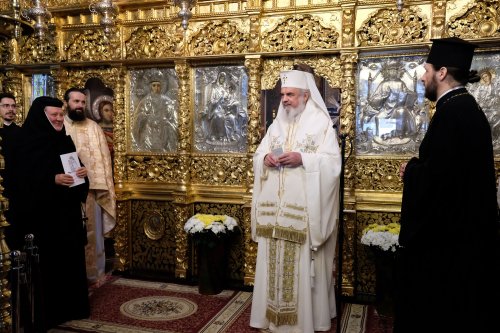 Patriarhul României la Mănăstirea Samurcășești Poza 112542