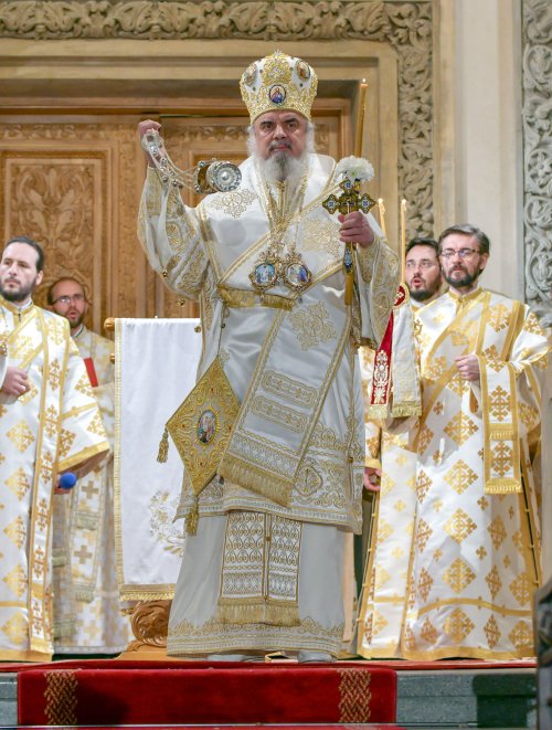 Sărbătoarea Luminii la Catedrala Patriarhală Poza 111630