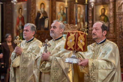 Patriarhul României la Biserica „Sfântul Elefterie”-Nou Poza 111433