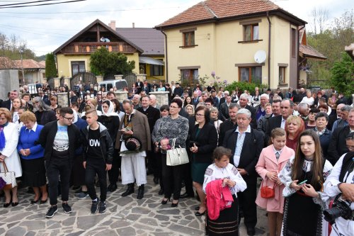 Slujiri arhierești în Sâmbăta Luminată Poza 111481