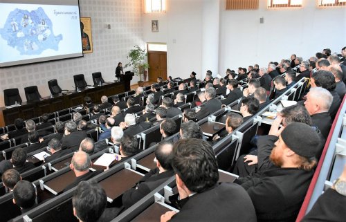 Conferința preoțească de primăvară a preoților clujeni Poza 115698