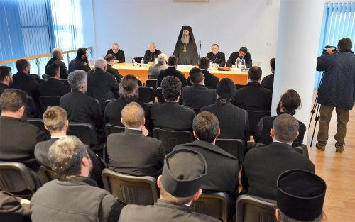 Conferințe preoțești în protopopiatele Arhiepiscopiei Timișoarei Poza 115783