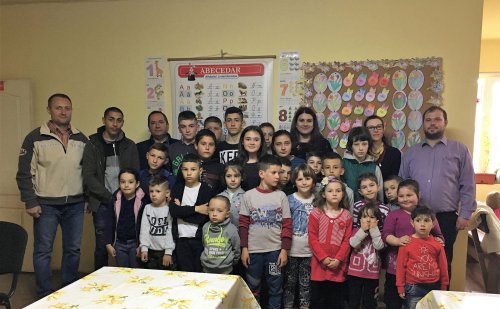 Daruri pentru copii și donație de alimente pentru beneficiarii „Filantropiei Ortodoxe” Alba Poza 115789