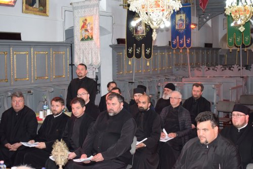 Conferință preoțească despre satul românesc, la Comloșu Mare, Timiș Poza 115917