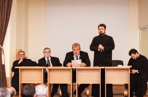 Lansare de carte la întâlnirea preoților din Protopopiatul Ortodox Cluj II Poza 116175