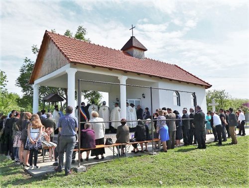 Binecuvântarea capelei de cimitir din Parohia Traian, Protopopiatul Carei, Episcopia Maramureșului și Sătmarului Poza 116466