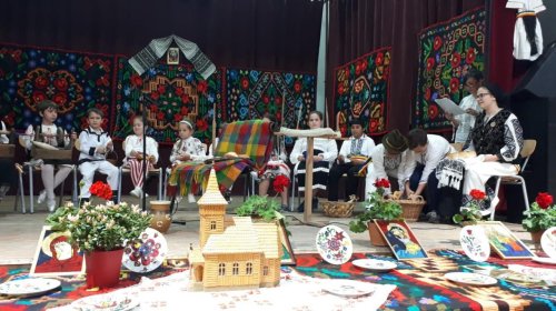 Spectacolul „Tradiție și spiritualitate în satul românesc”, în Lunca Mureșului, Aiud Poza 116680