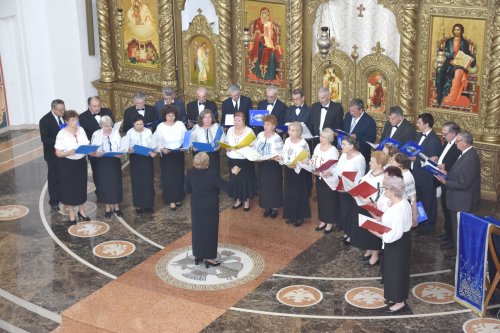 Festivalul „Miron Cristea”, ediția a 10-a, dedicat cântării corale, la Caransebeș Poza 116931