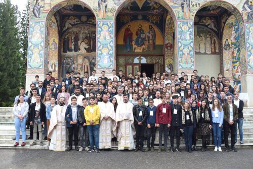 Întâlnirea anuală a tinerilor din Protopopiatul Târgu Neamţ Poza 116950