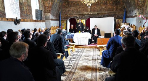 Conferință preoțească de primăvară la Veneția de Jos, județul Brașov Poza 117122