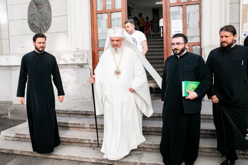 Patriarhul României a votat la Bucureşti Poza 117104