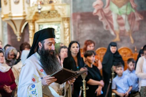 Patriarhul României, la mănăstirea ilfoveană Pasărea Poza 117056