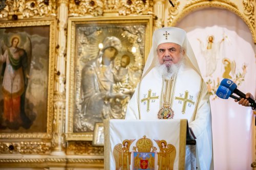 Patriarhul României, la mănăstirea ilfoveană Pasărea Poza 117057