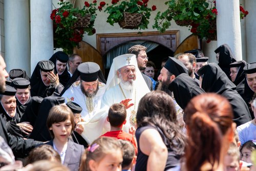 Patriarhul României, la mănăstirea ilfoveană Pasărea Poza 117061