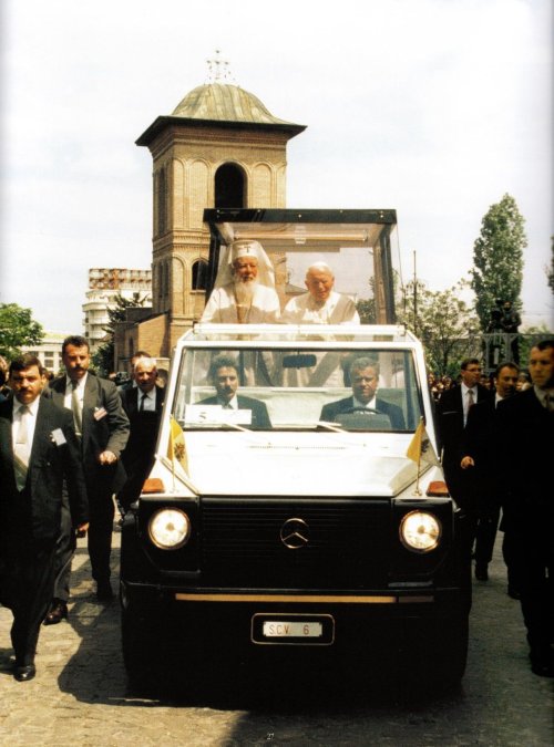 20 de ani de la vizita Papei Ioan Paul al II-lea pe Dealul Patriarhiei Poza 117467