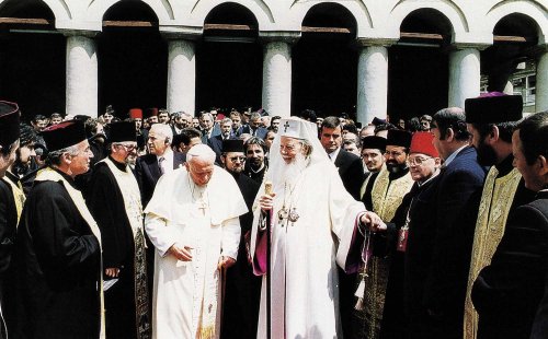 20 de ani de la vizita Papei Ioan Paul al II-lea pe Dealul Patriarhiei Poza 117469