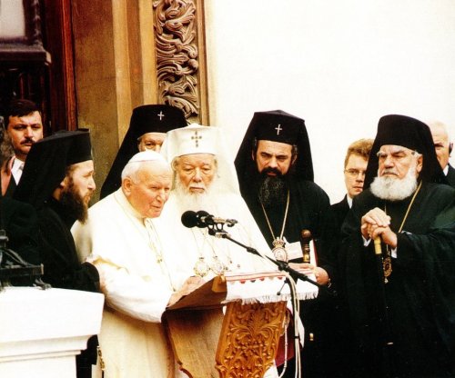 20 de ani de la vizita Papei Ioan Paul al II-lea pe Dealul Patriarhiei Poza 117471
