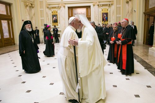 Papa Francisc s-a întâlnit cu Patriarhul României Poza 117557