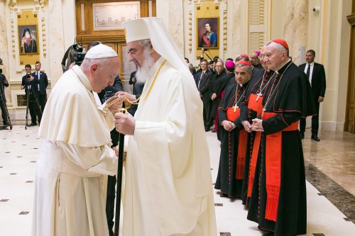 Papa Francisc s-a întâlnit cu Patriarhul României Poza 117558