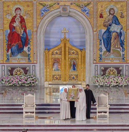Papa Francisc a vizitat Catedrala Mântuirii Neamului Poza 117587