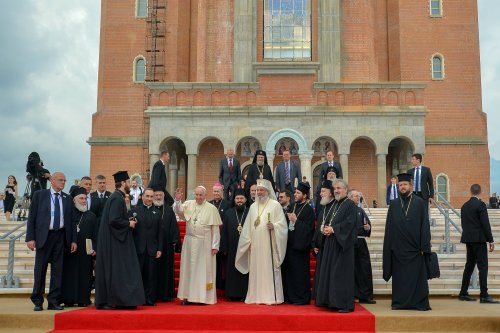 Papa Francisc a vizitat Catedrala Mântuirii Neamului
