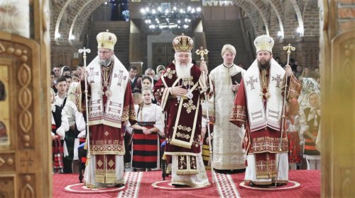 Preasfinţitul Părinte Iustin, Episcopul Maramureşului şi Sătmarului și-a cinstit ocrotitorul Poza 117629