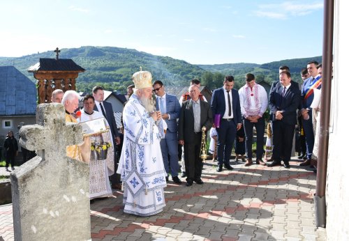 Slujiri arhierești în Duminica a 6-a după Paști, a Vindecării orbului din naștere Poza 117778