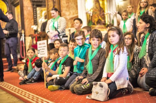 Copiii ocrotiţi în aşezămintele Arhiepiscopiei Alba Iuliei au sărbătorit Ziua Copilului Poza 118078