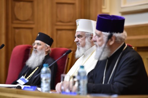 Conferințe internaționale la Palatul Patriarhiei  Poza 118118