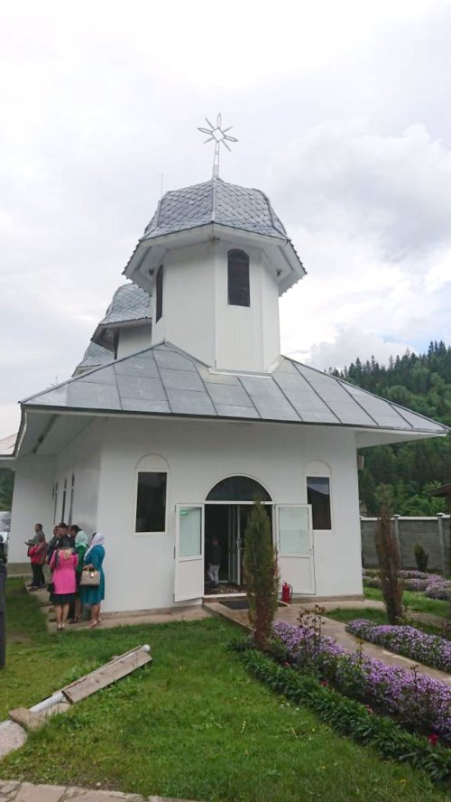 Bucurie duhovnicească şi emoţii la Mănăstirea Tărcuţa Poza 118390