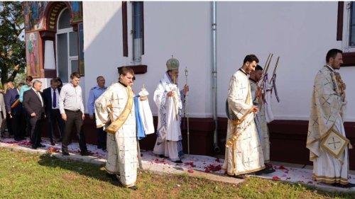 Sfințiri de biserici în eparhii din Muntenia Poza 118326