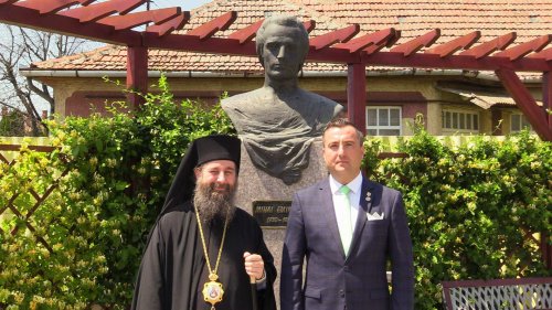 Mihai Eminescu, comemorat la Apateu, în Ungaria Poza 118483