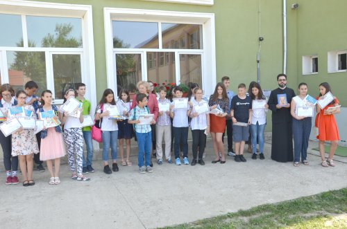 Premierea elevilor olimpici la disciplina religie, la Timișoara Poza 118577