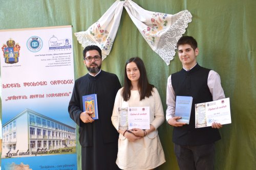 Premierea elevilor olimpici la disciplina religie, la Timișoara Poza 118578
