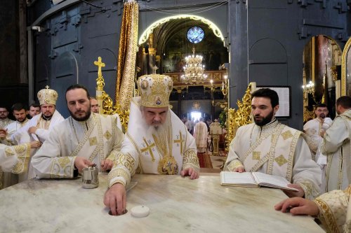 Patriarhul României a sfințit Biserica „Sfântul Spiridon” Nou Poza 118781