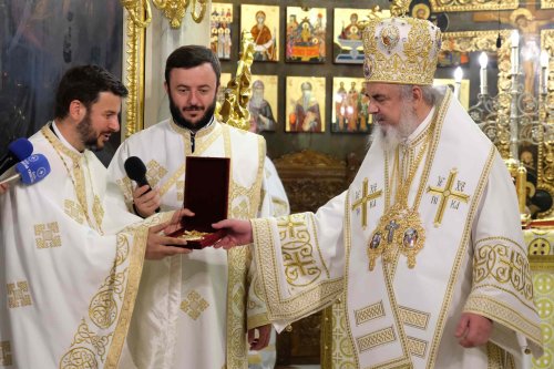 Patriarhul României a sfințit Biserica „Sfântul Spiridon” Nou Poza 118791
